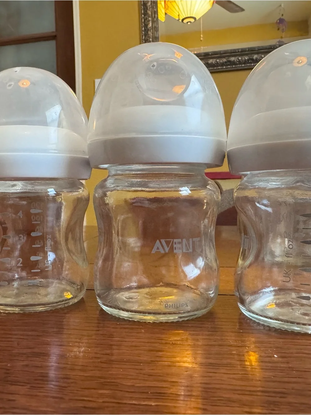 Philips Avent - Clear Glass Baby Bottles with White Caps and Nipples - Pack